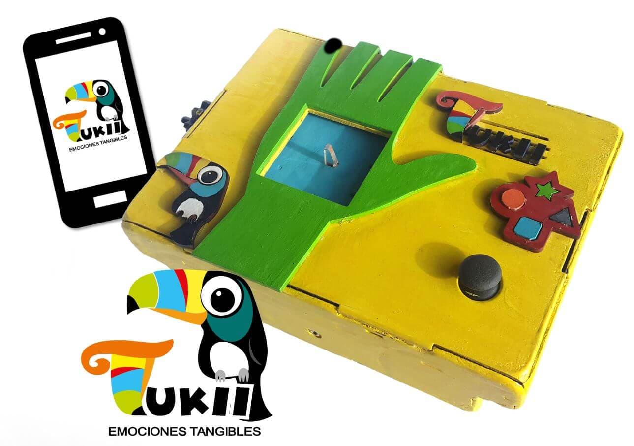 Tukii team receiving the Bayer Young Community Innovators 2017 award